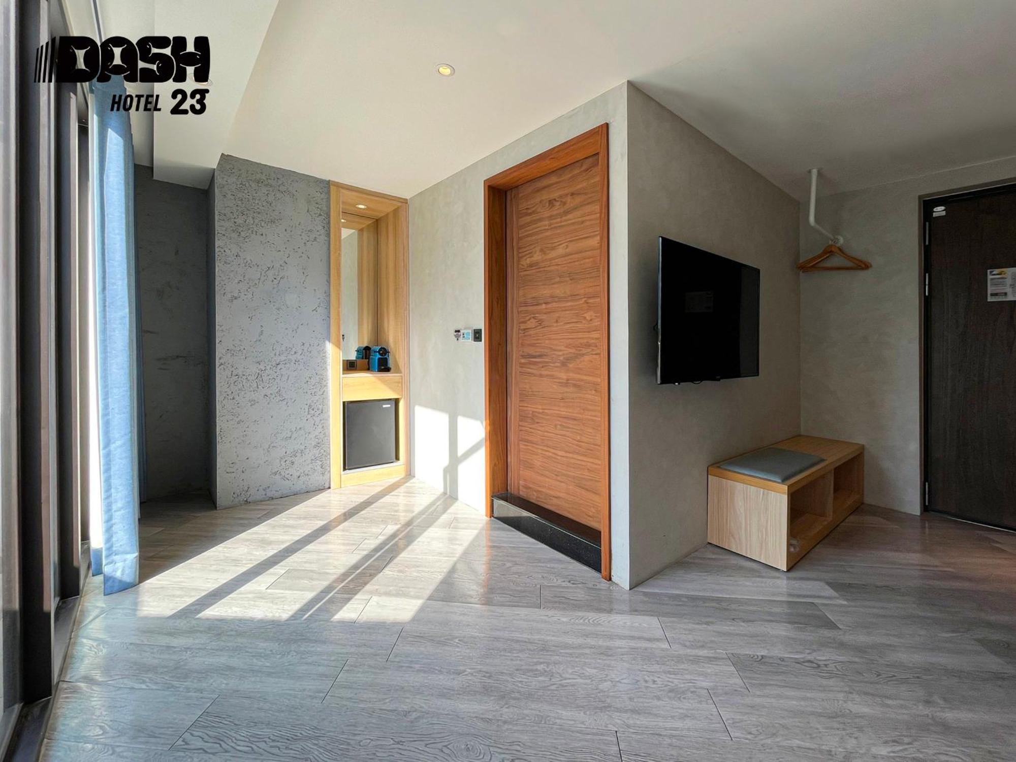 Dash 23 Hotel تاينان الغرفة الصورة
