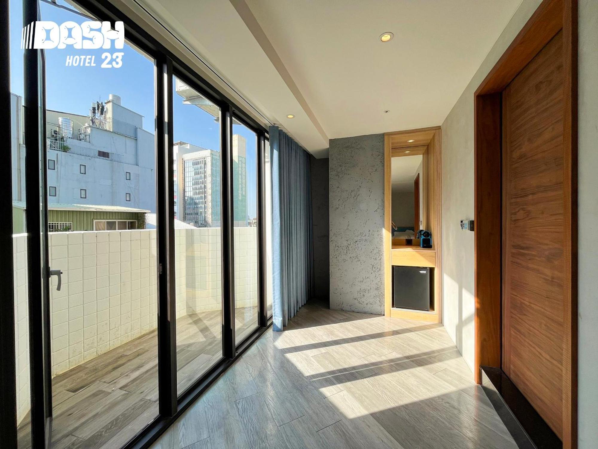 Dash 23 Hotel تاينان الغرفة الصورة
